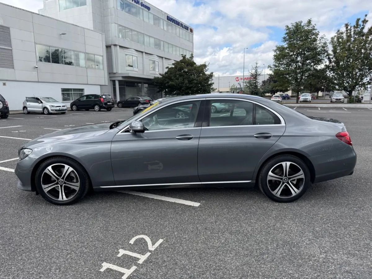 Mercedes-Benz E-Class E 220 D, ELEGANCE MODEL, AUT - Image 6
