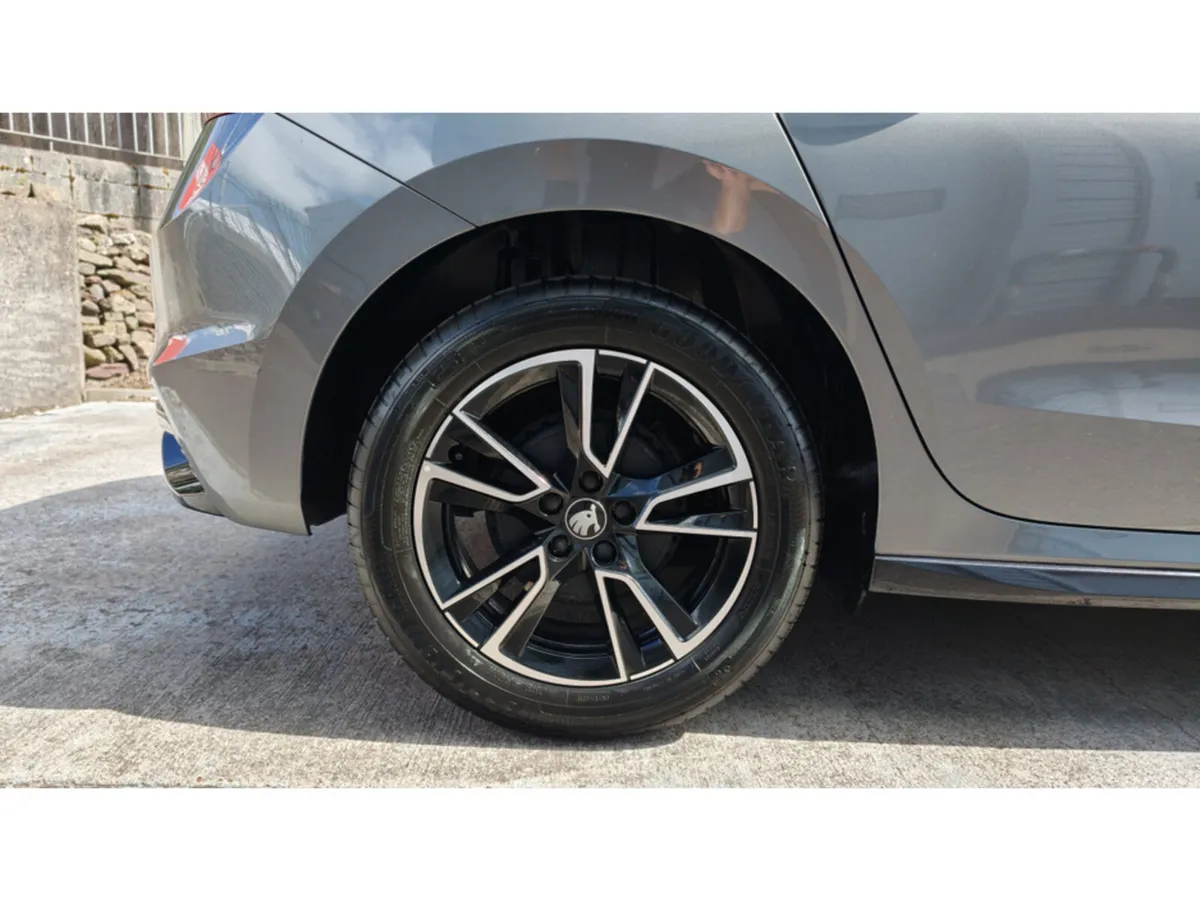 Skoda Fabia Monte Carlo - JUST 2600KMS - DSG AUTO- - Image 6