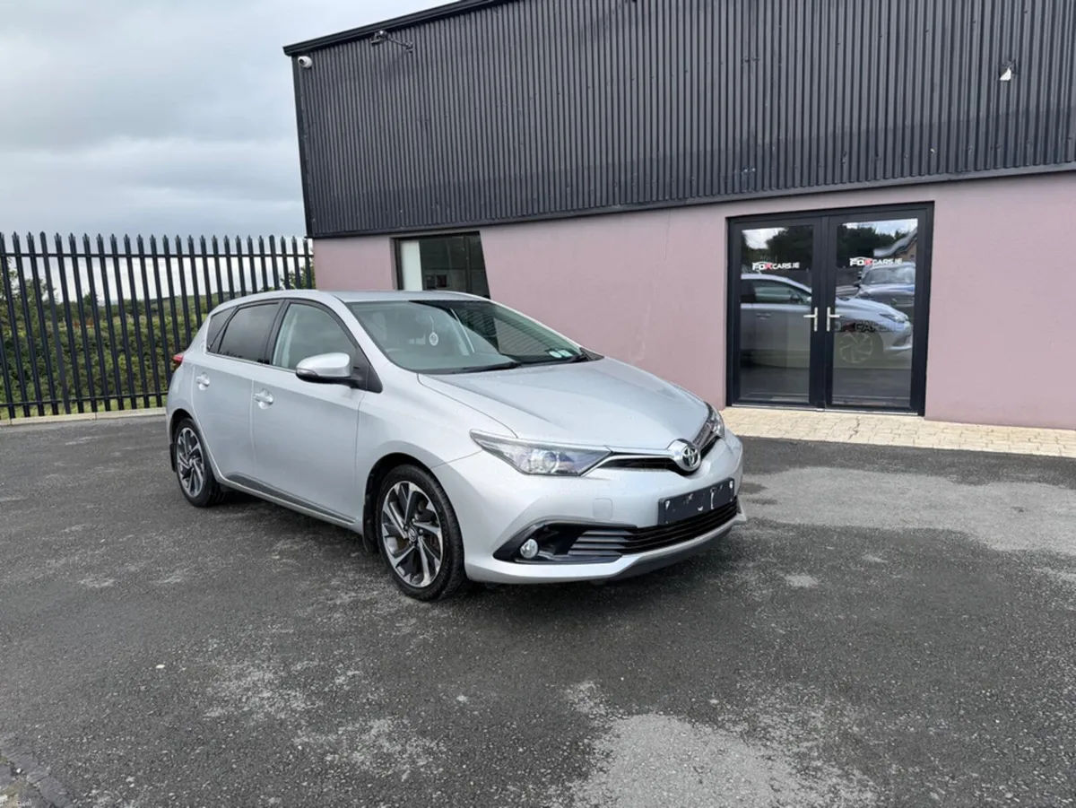 Toyota Auris 1.6 D-4D DESIGN 110BHP 5DR D - Image 1