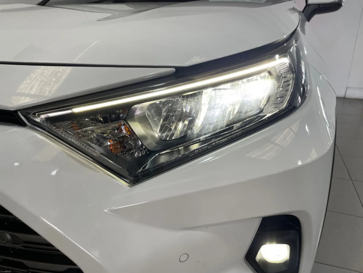 Toyota RAV4 RAV4 HYBRID SOL 4DR AUTO - Image 5