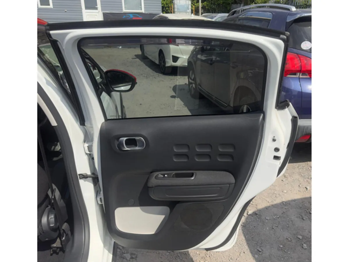 Citroen C3 SHINE 1.2L Petrol AUTOMATIC - MILEAGE ( - Image 5
