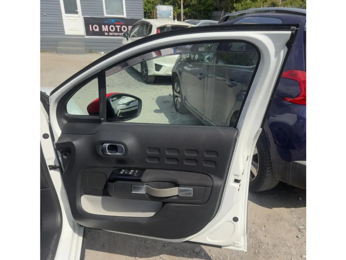 Citroen C3 SHINE 1.2L Petrol AUTOMATIC - MILEAGE ( - Image 4