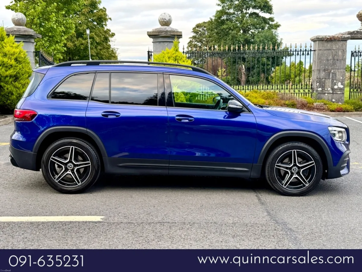 Mercedes-Benz GLB 200d AMG NIGHT EDITION AUTO==7 S - Image 2