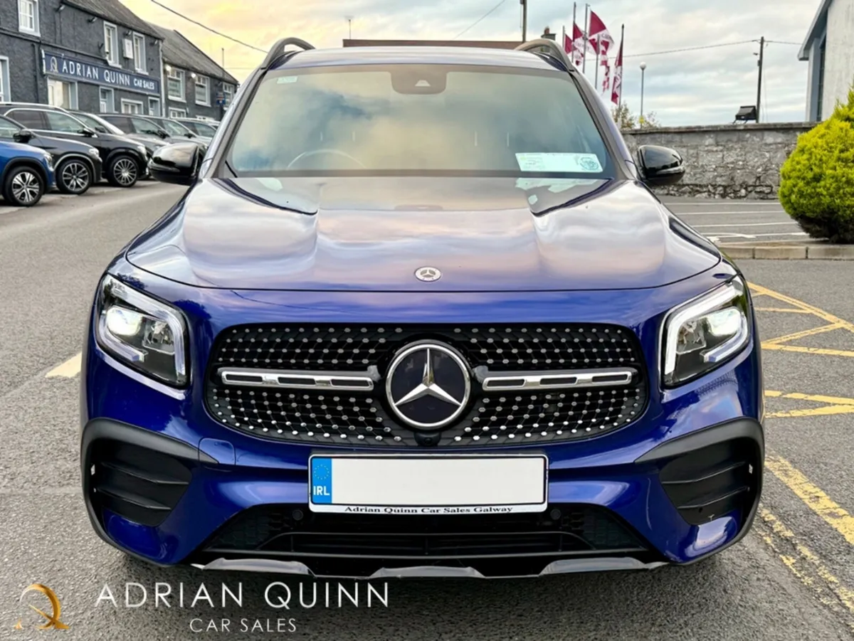 Mercedes-Benz GLB 200d AMG NIGHT EDITION AUTO==7 S - Image 6