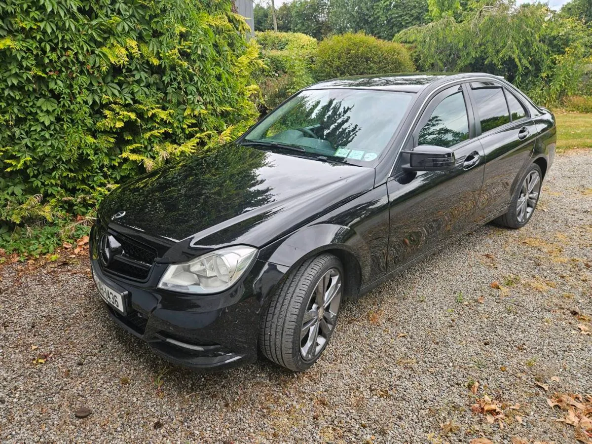 Mercedes C220 Executive 2013 - Image 2