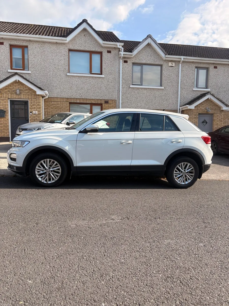 2018 Volkswagen T-Roc DESIGN 1.0 MANUAL 6SPEED - Image 3