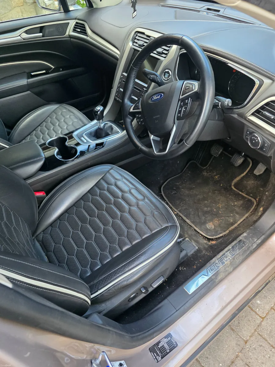 Ford mondeo - Image 6