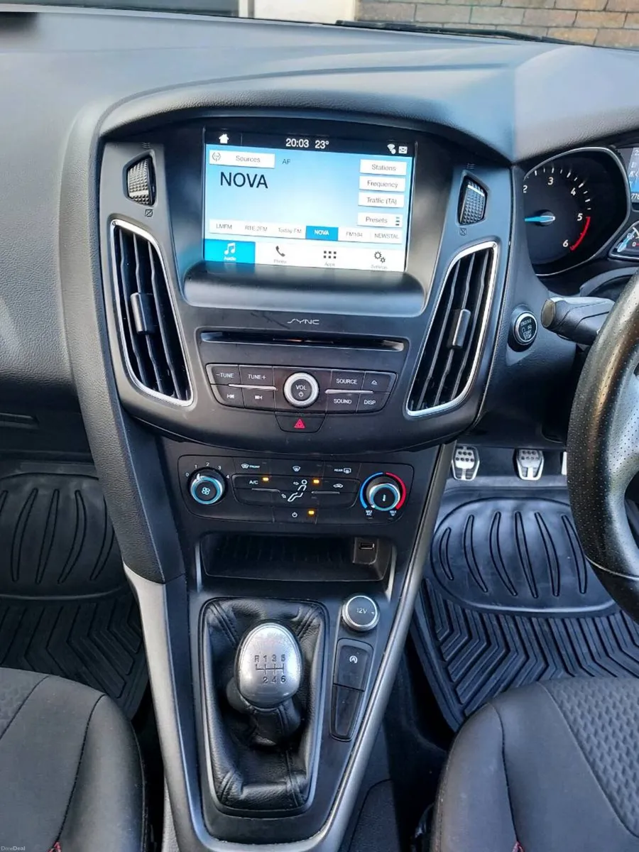 2017 Ford Focus St-Line 1.5TD - Image 5
