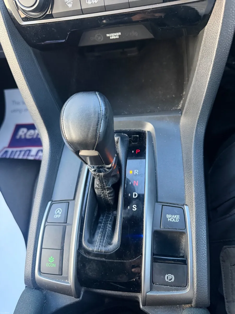 2017 Honda civic 1.0 Automatic - Image 5