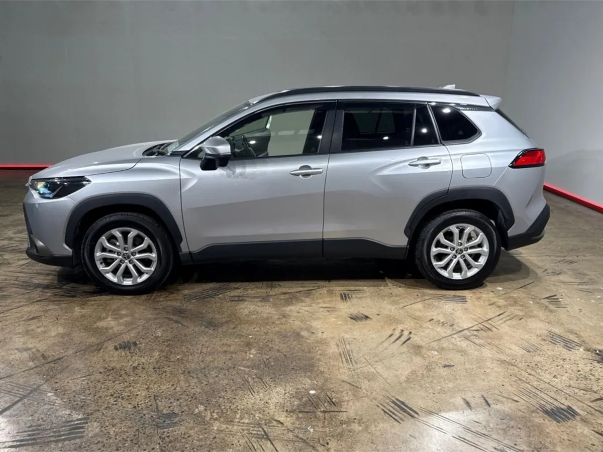 Toyota Corolla Cross 1.8 HYBRID AUTOMATIC SUV - FA - Image 6