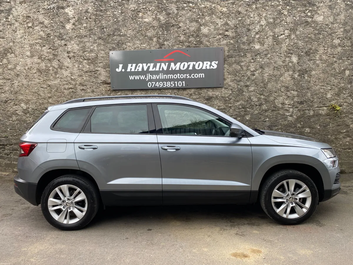 March 2021 Skoda Karoq SE Tech TSi 150 BHP DSG - Image 3