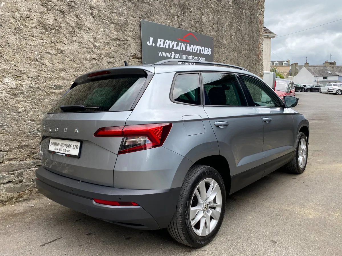 March 2021 Skoda Karoq SE Tech TSi 150 BHP DSG - Image 4