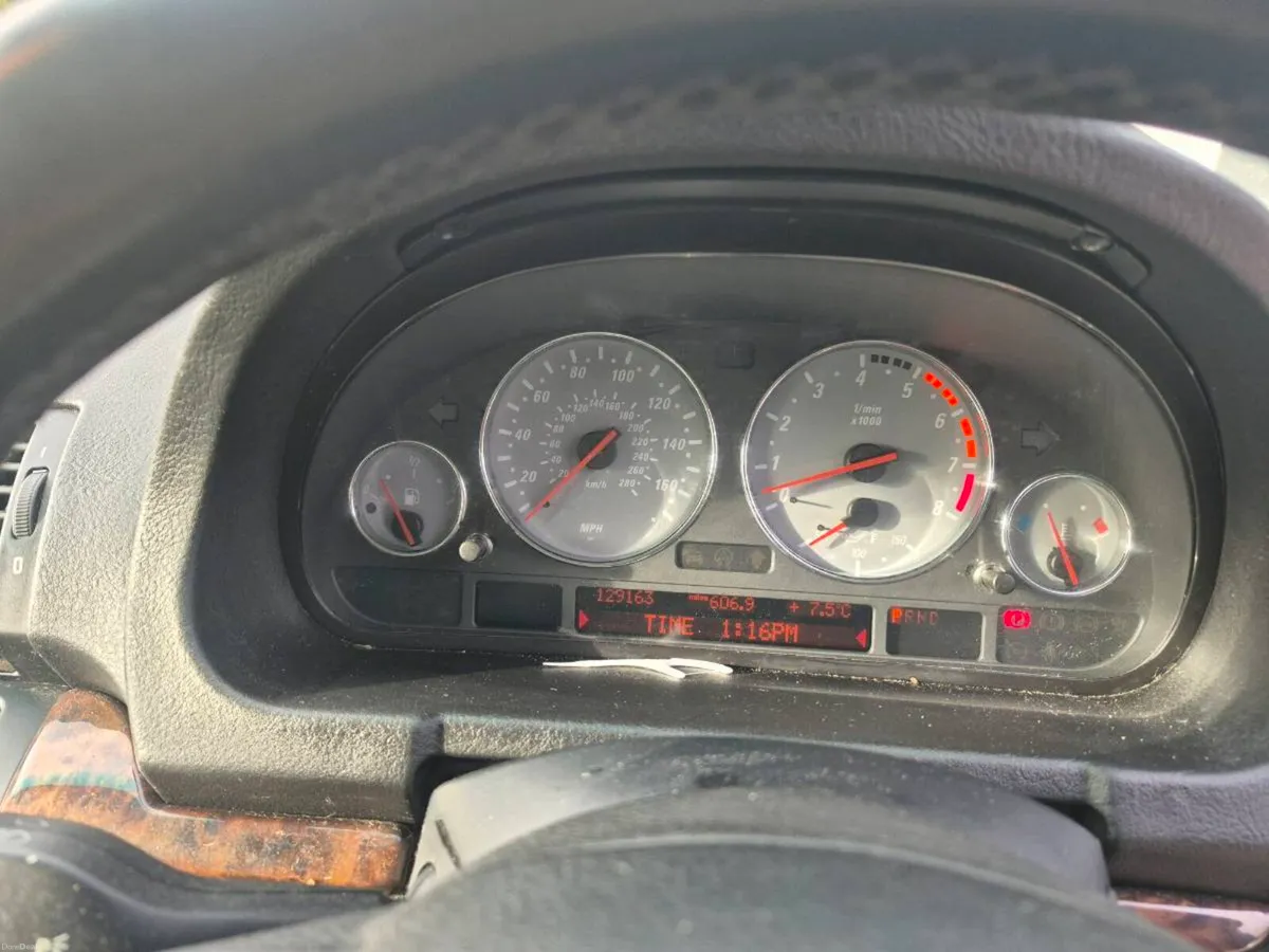 BMW X5 4.8iS - Image 3