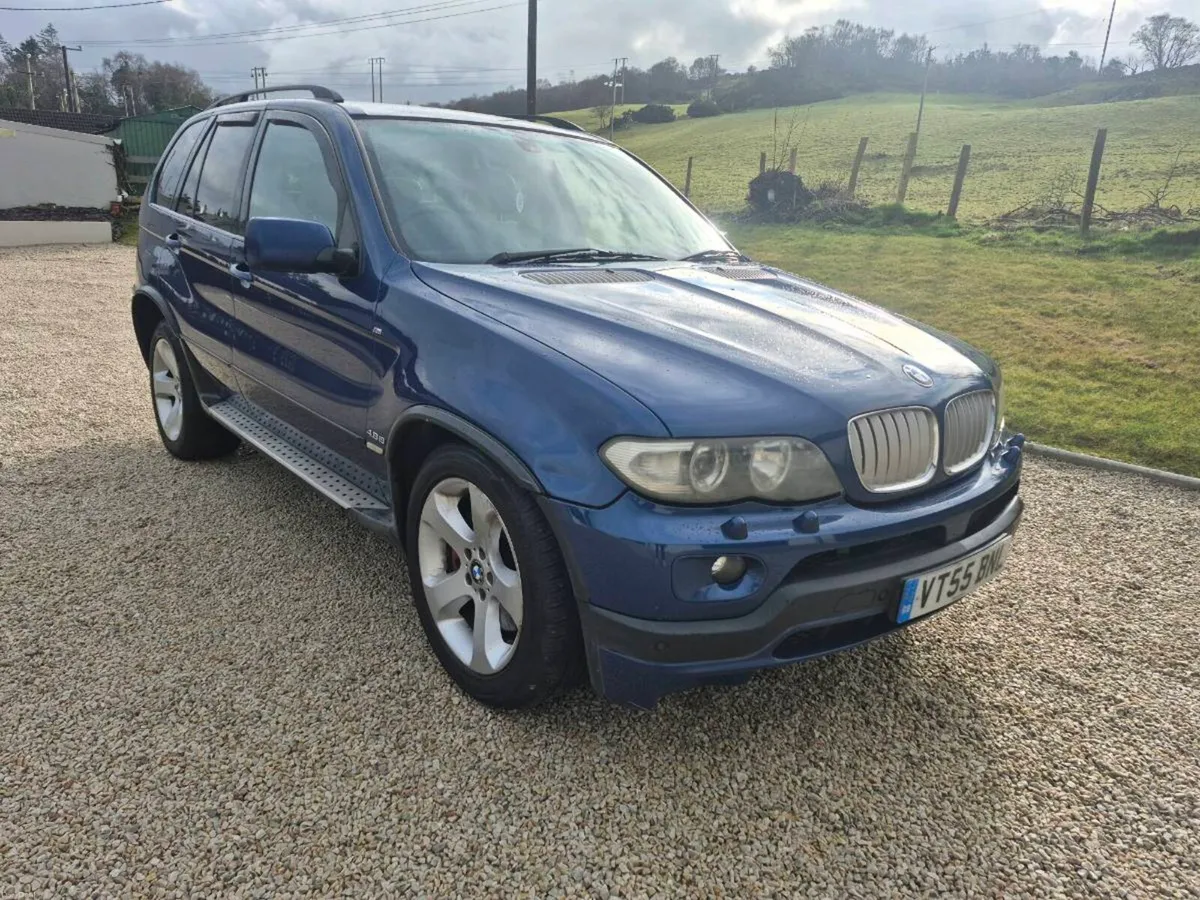 BMW X5 4.8iS - Image 5