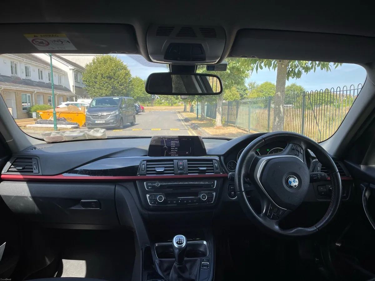 BMW 318d Sport - Image 4