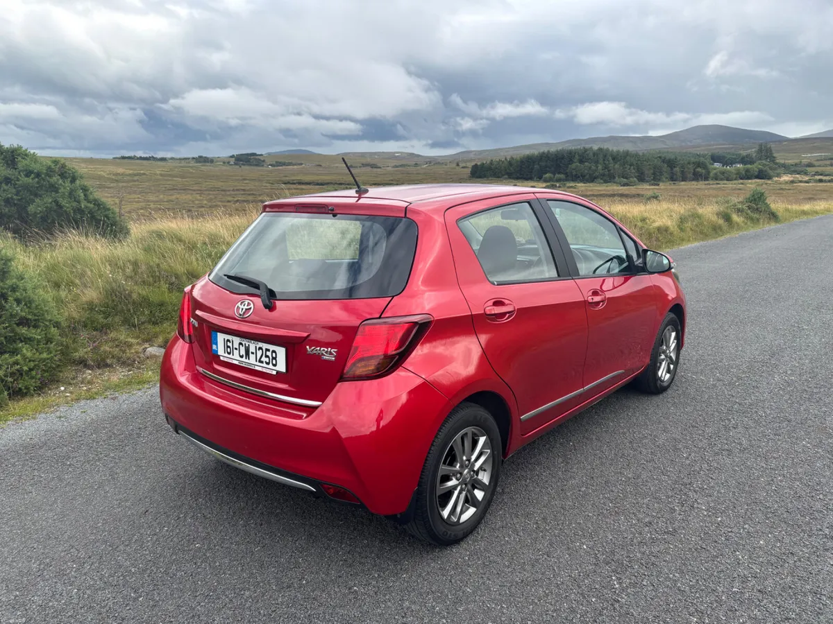 Toyota Yaris 2016 - Image 4