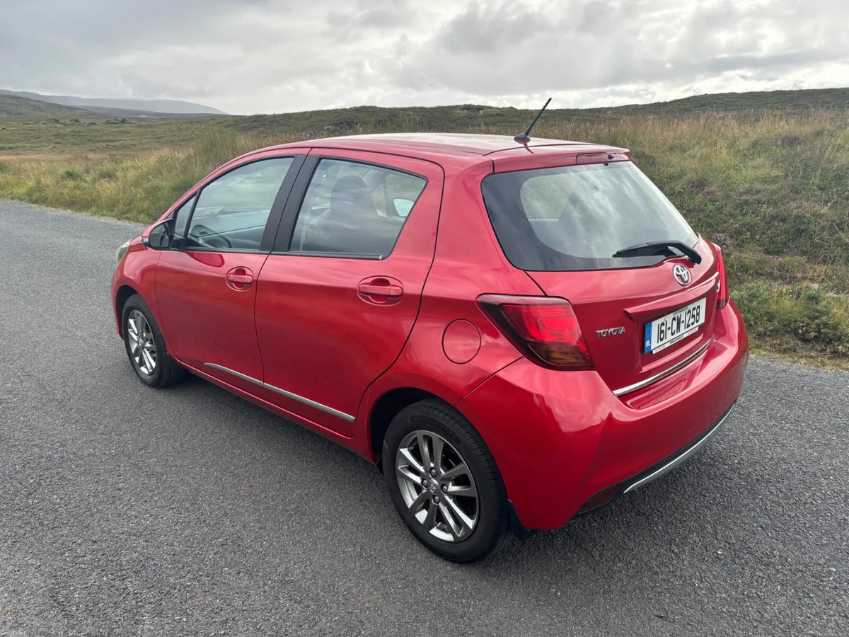 Toyota Yaris 2016 - Image 6