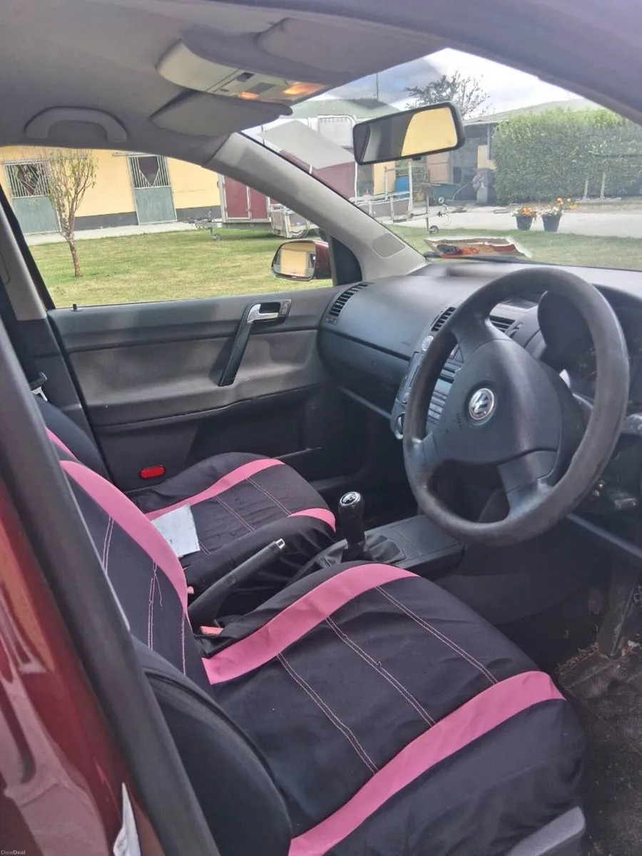 Volkswagen polo - Image 4