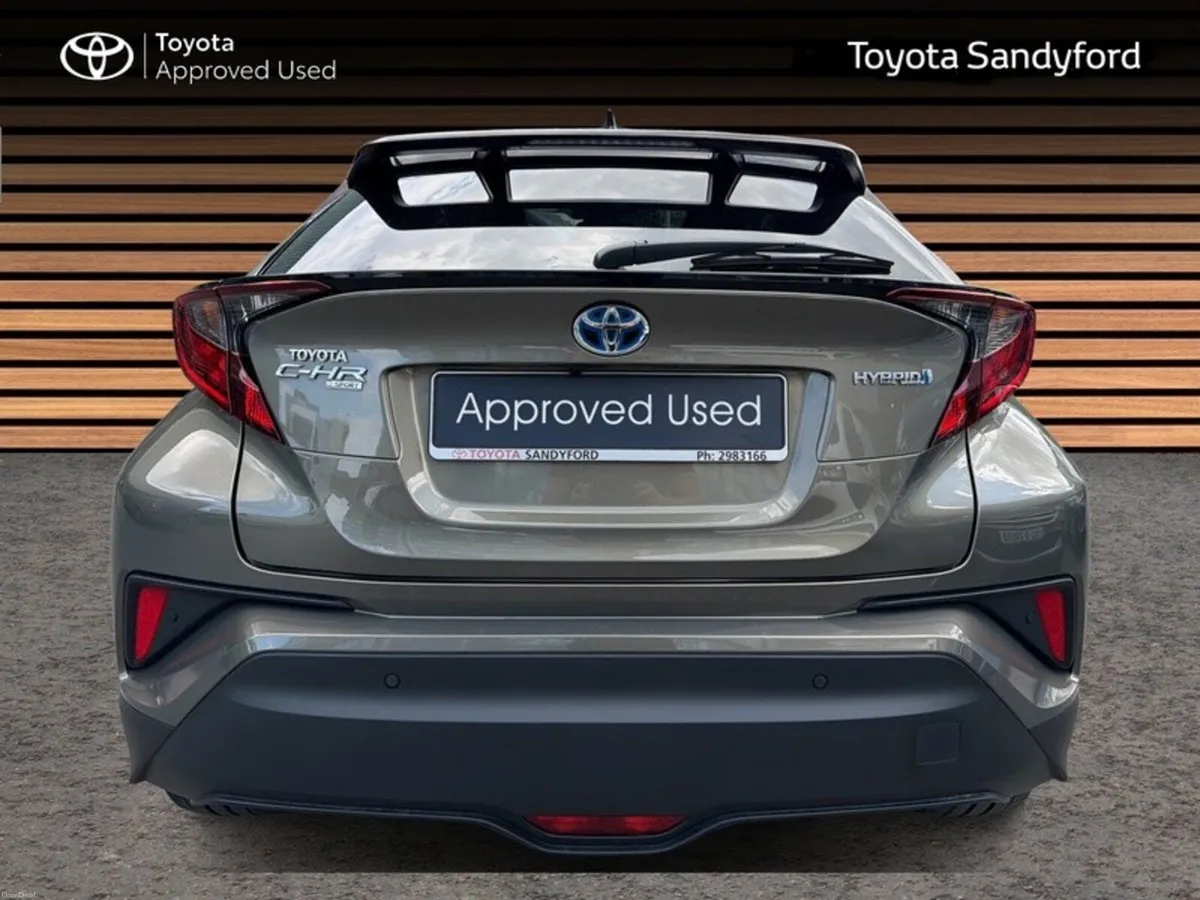 Toyota C-HR SPORT BI-TONE PLUS BEIGE LEATHER & SID - Image 4