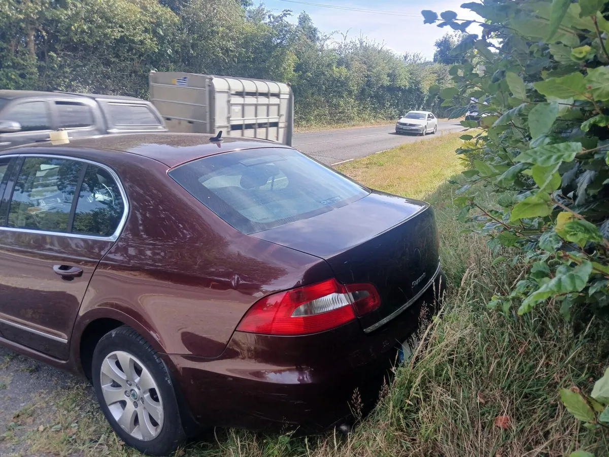 Skoda superb - Image 4