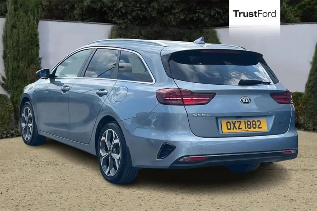 Kia Ceed 1.4T GDi ISG 3 5dr - Image 2