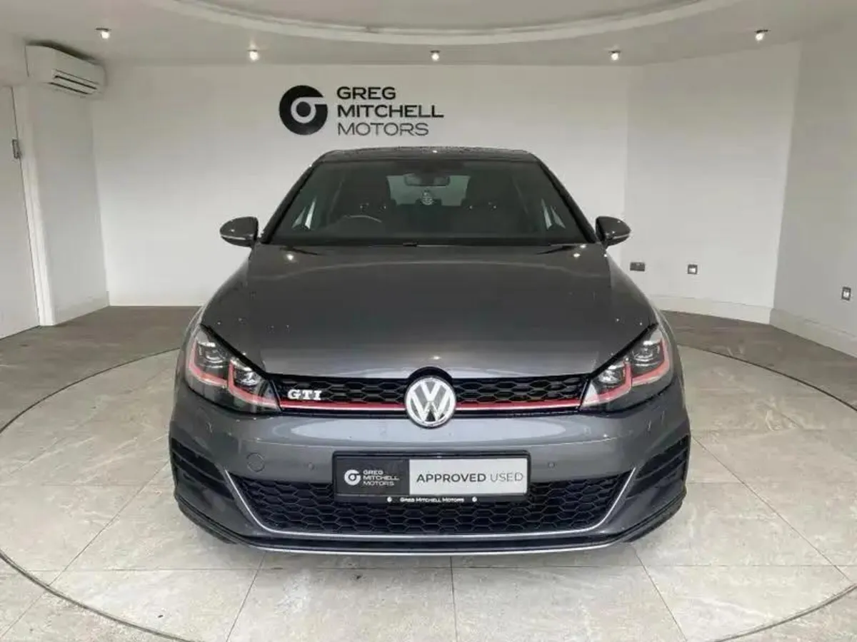 Volkswagen Golf 2.0 TSI GTI 5dr DSG - Image 2