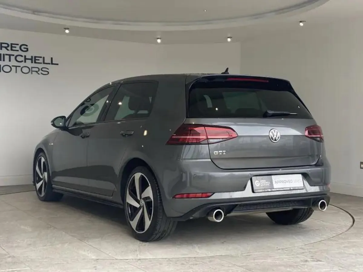 Volkswagen Golf 2.0 TSI GTI 5dr DSG - Image 5