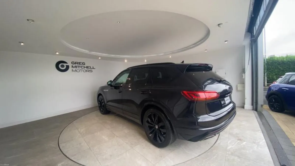 Volkswagen Touareg 3.0 V6 TDI 4Motion Black Editio - Image 6