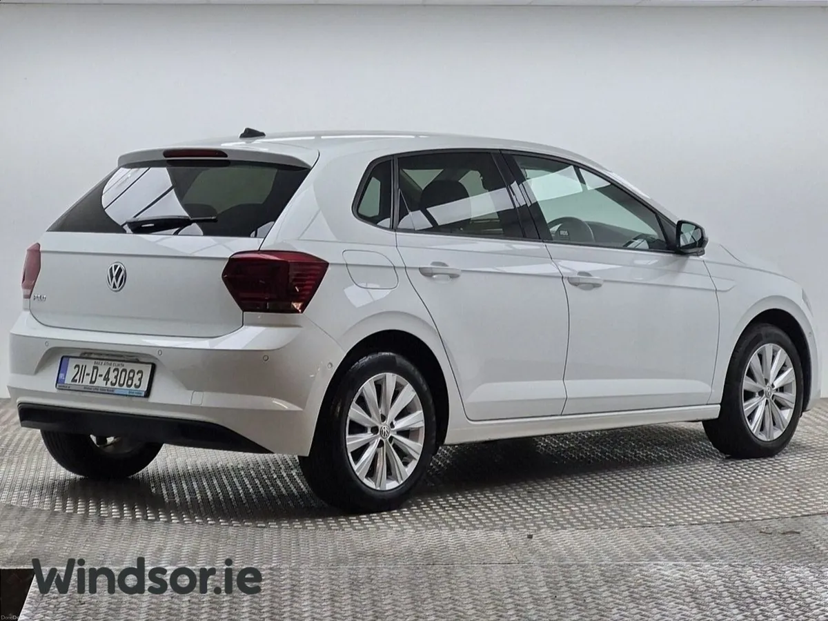 Volkswagen Polo 1.0 Highline TSI 80HP - Image 2
