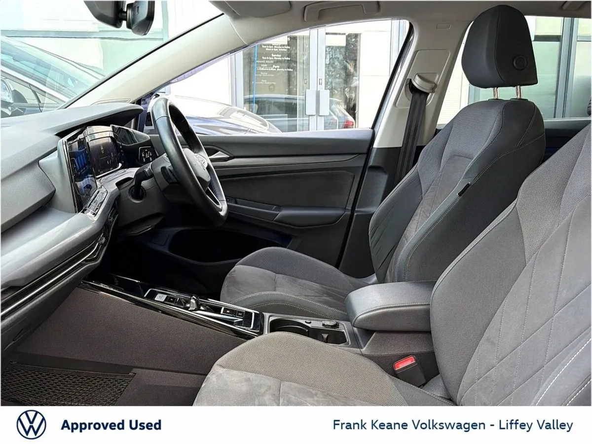 Volkswagen Golf STYLE AUTO 1.5 eTSI 130HP DSG MHEV - Image 4
