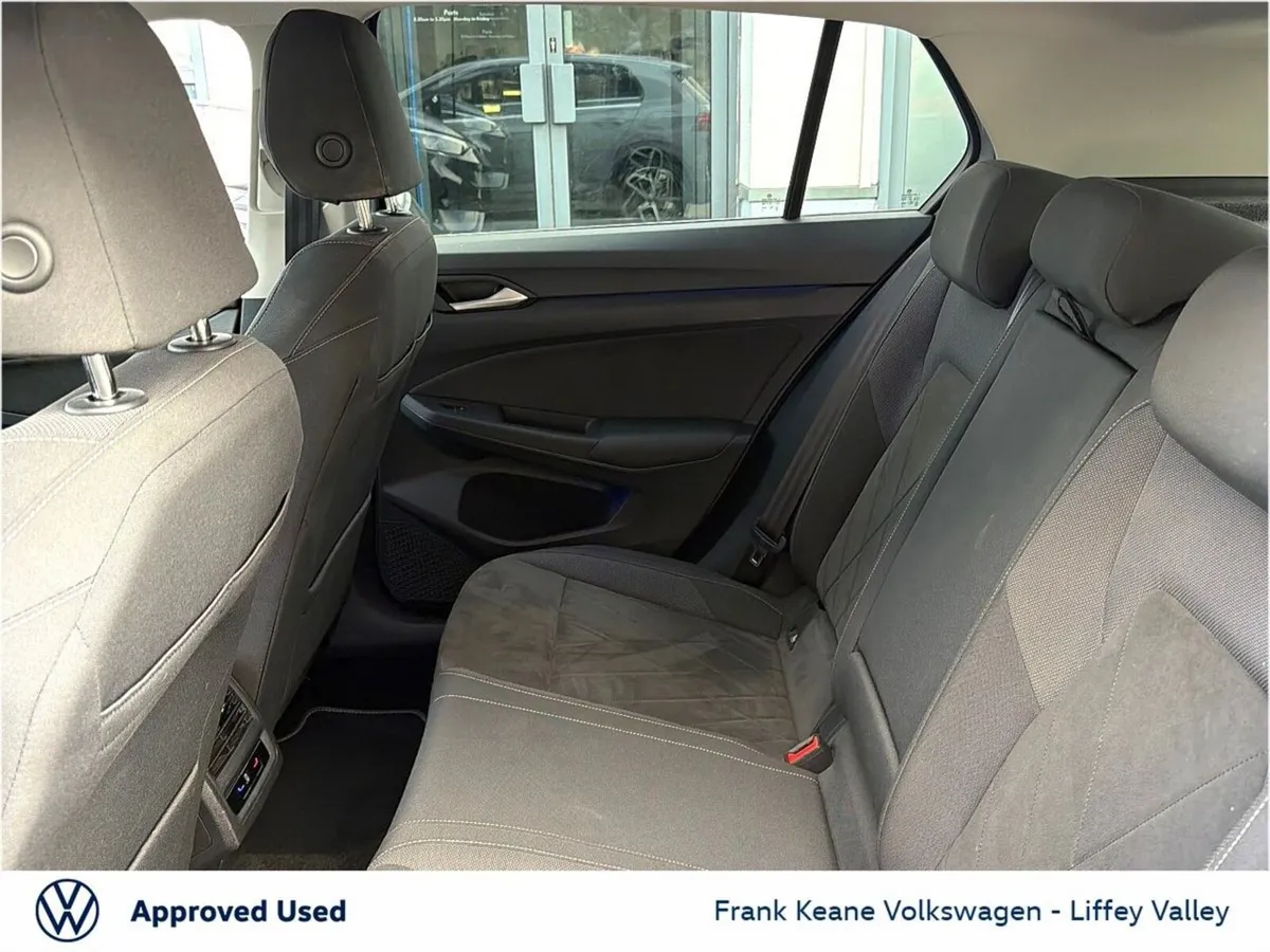Volkswagen Golf STYLE AUTO 1.5 eTSI 130HP DSG MHEV - Image 6