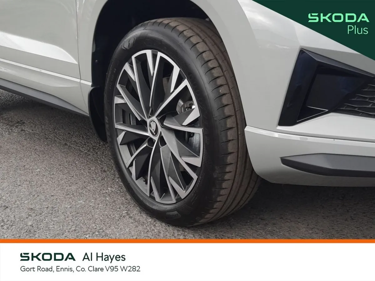 Skoda Karoq **HIGH SPECS**SPORTLINE 2.0TDI 150HP A - Image 5