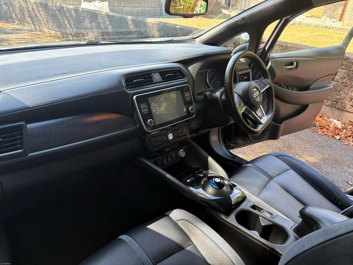 Nissan Leaf - TOP SPEC/ Low miles! - Image 6