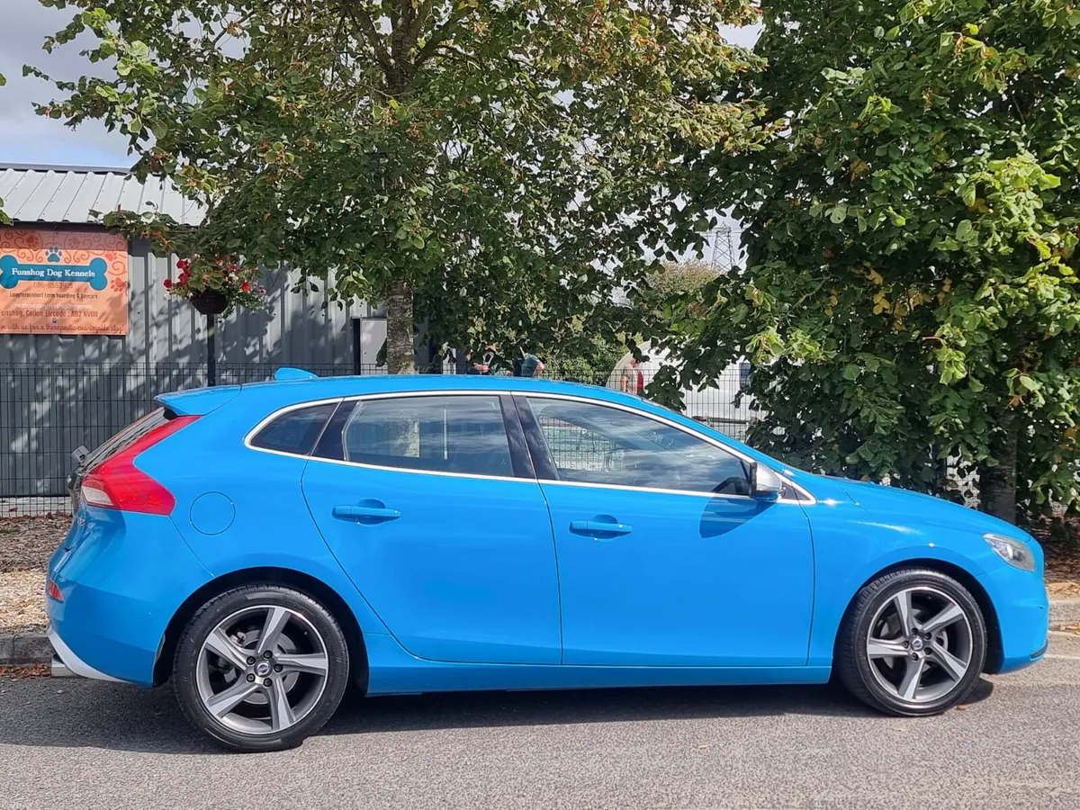 2015 VOLVO V40 R-DESIGN DIESEL NCT&TAX €8,990 - Image 5