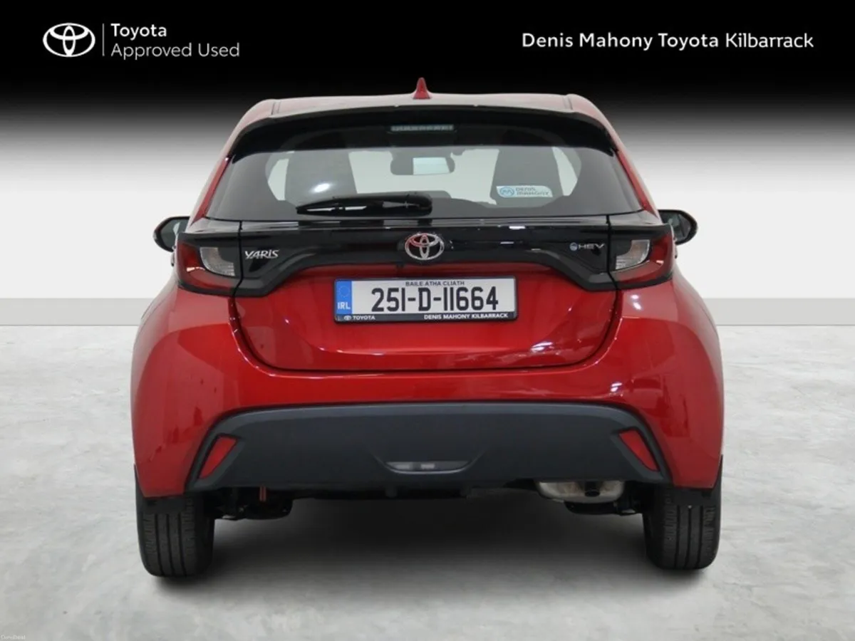Toyota Yaris Hybrid 115 Luna - Image 4