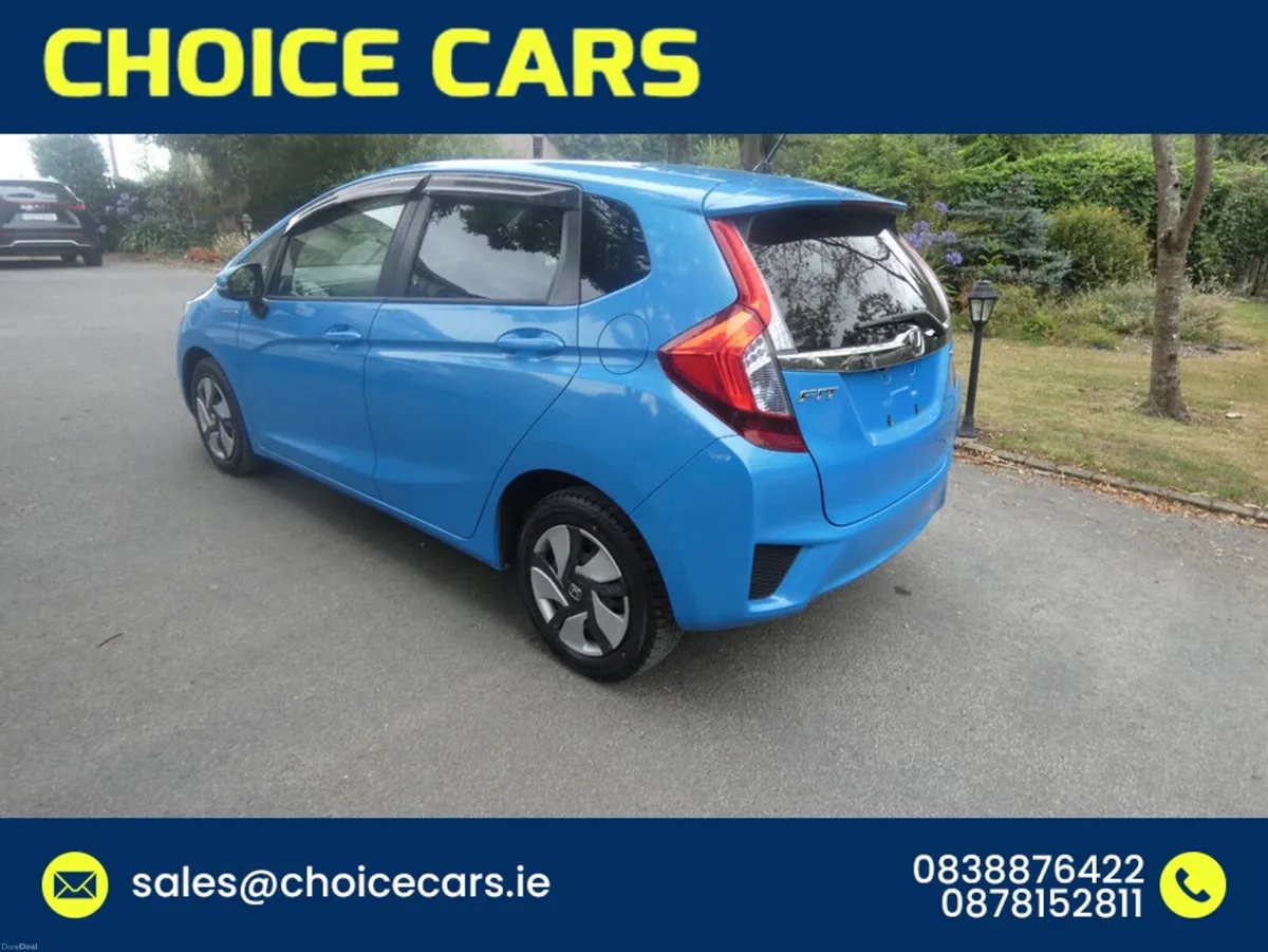 Honda Fit 1.5 AUTO HYBRID - Image 4