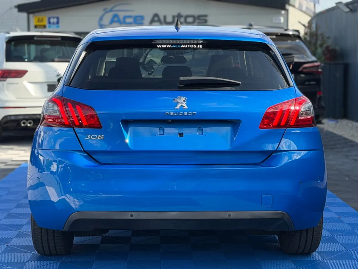 Peugeot 308 ROADTRIP EDT - 1.5L DIESEL - AUTO - 12 - Image 6