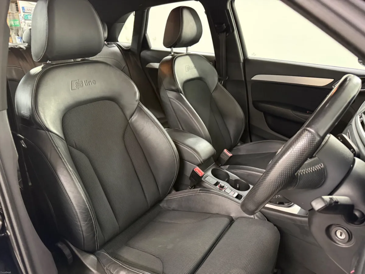 Audi Q3 **S-LINE EDITION **MULTI FUNCTION STEERING - Image 2