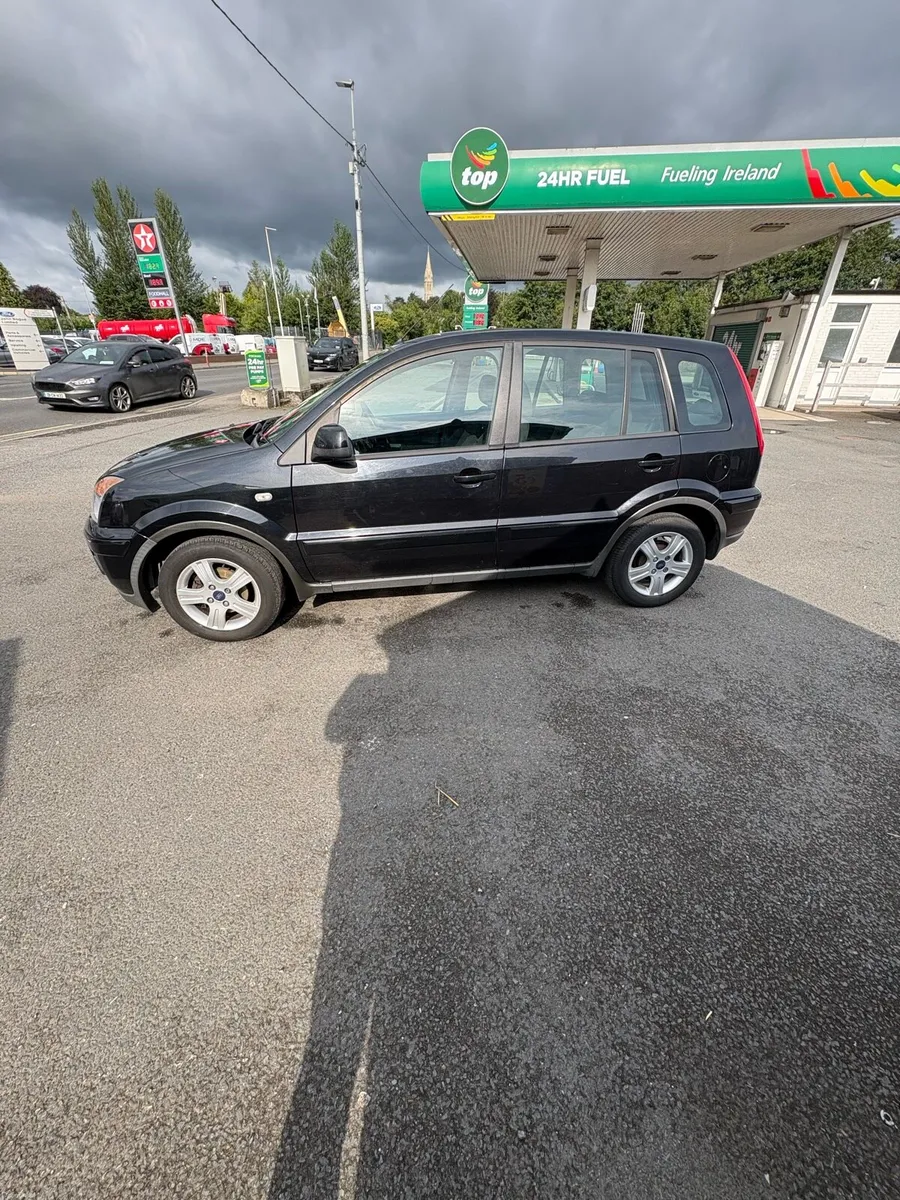 Car - Image 6
