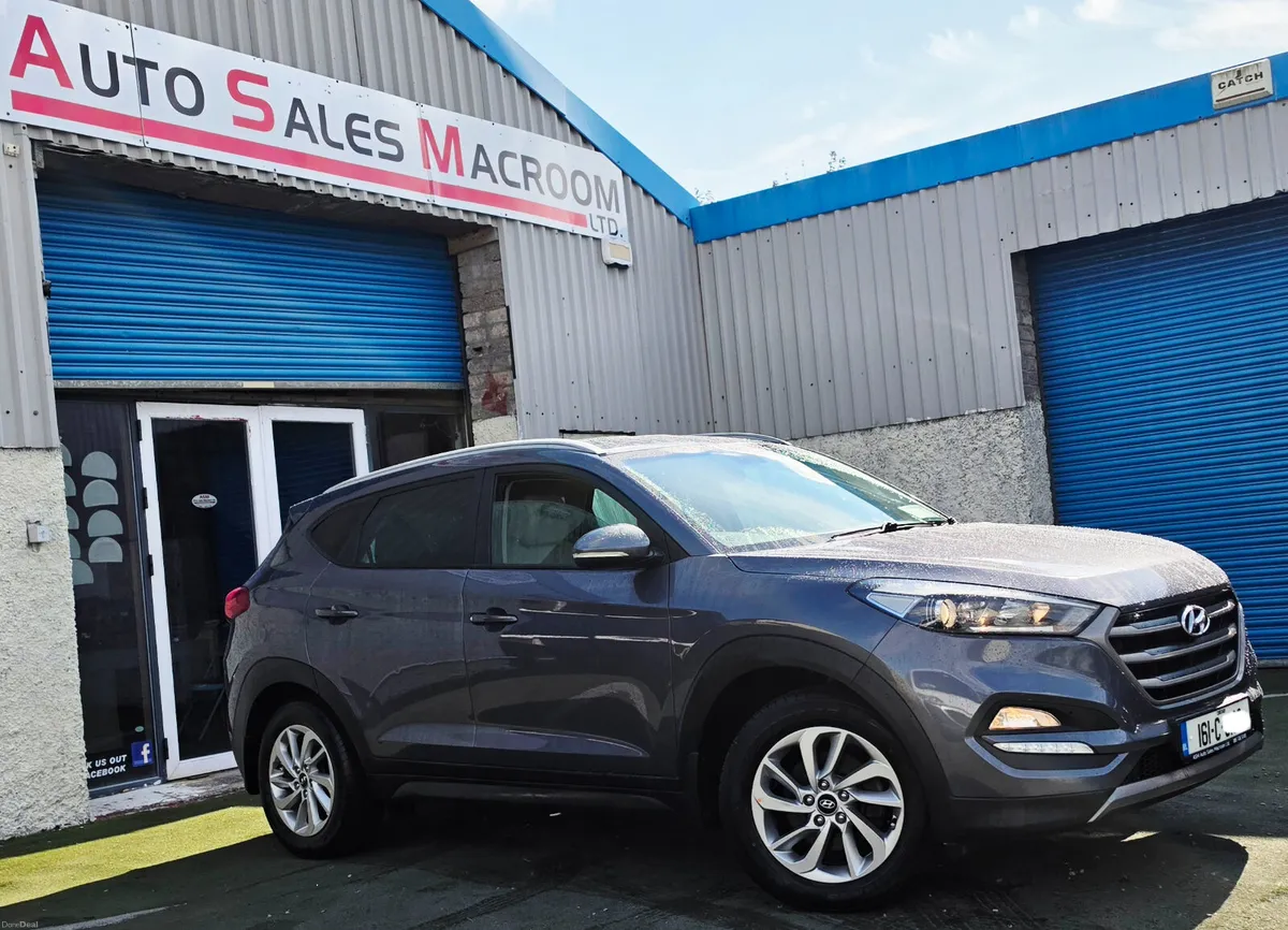 Hyundai Tucson EXEC 1.7CRD SAT NAV REV CAMERA NCT - Image 1