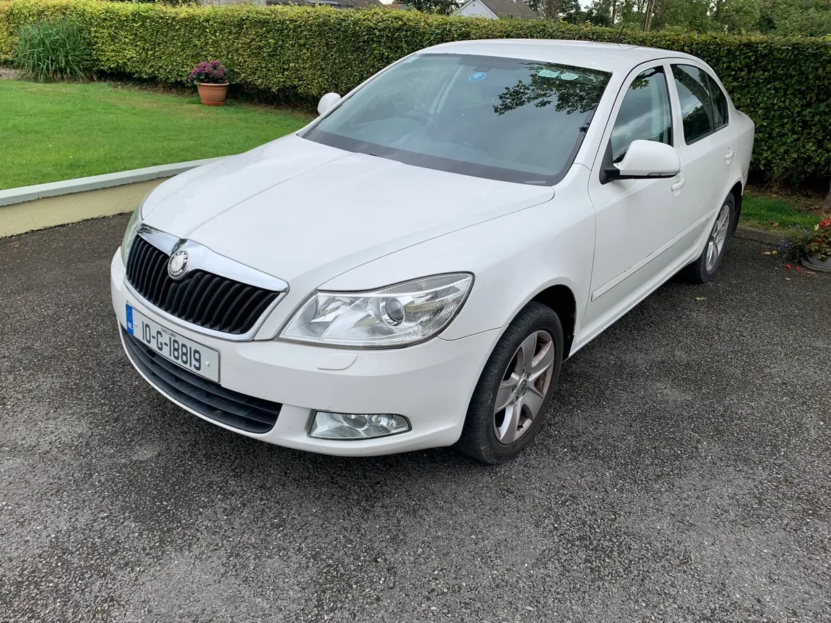 Skoda Octavia 2010 215600ML Test to Feb27 - Image 6