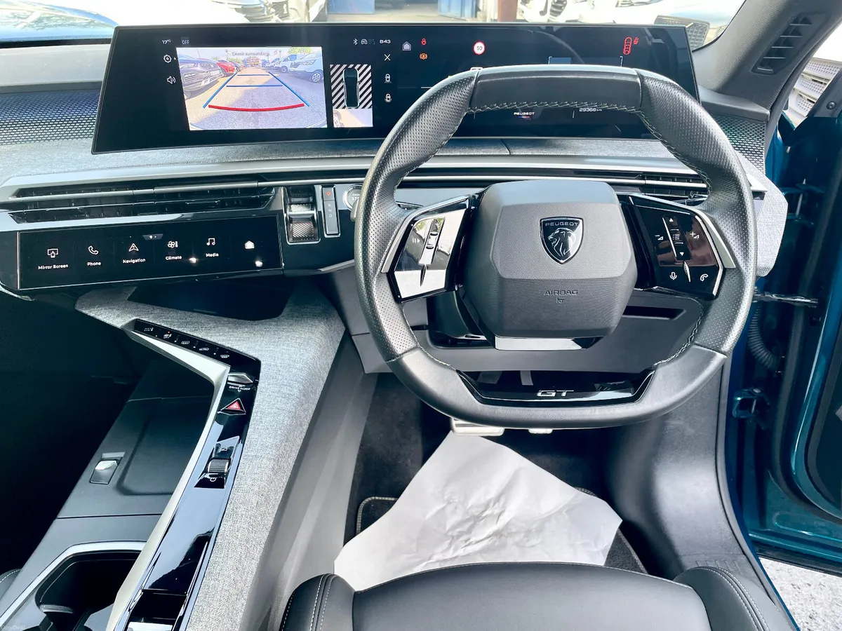 Peugeot E3008 GT-Line 73KWH Fully Electric,2025 - Image 6