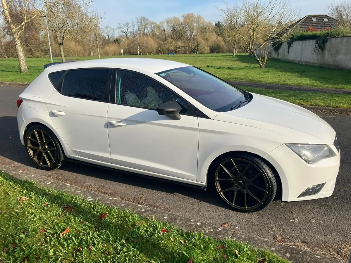 SEAT Leon 2013 - Image 1