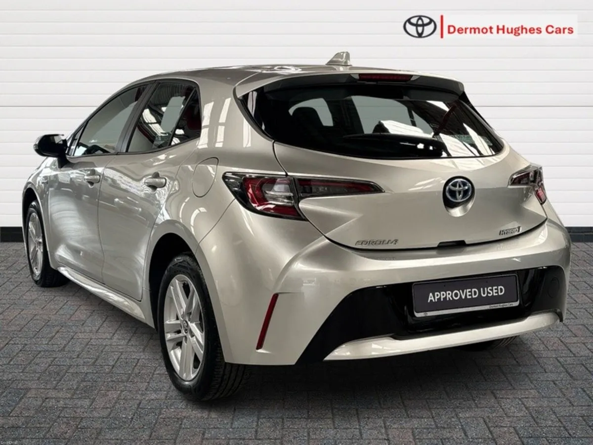Toyota Corolla HYBRID LUNA H/B AUTO - Image 2