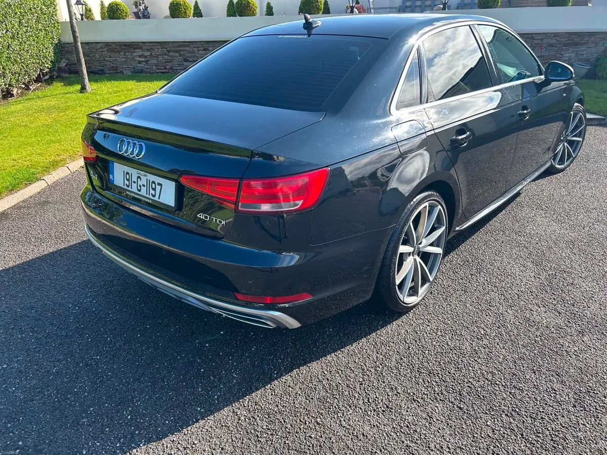 Audi a4 2019 sline - Image 5