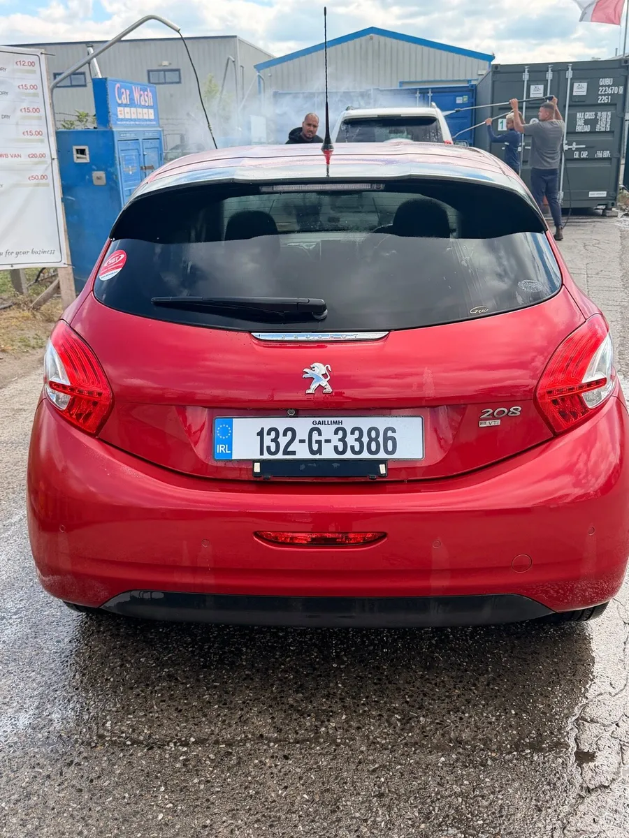 Car - Image 1