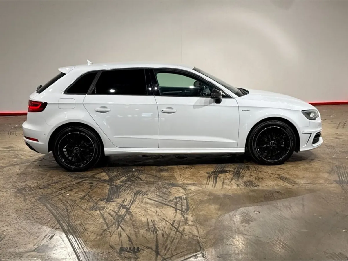 Audi A3 E-TRON 1.4L TFSI HYBRID AUTOMATIC - ELECTR - Image 2