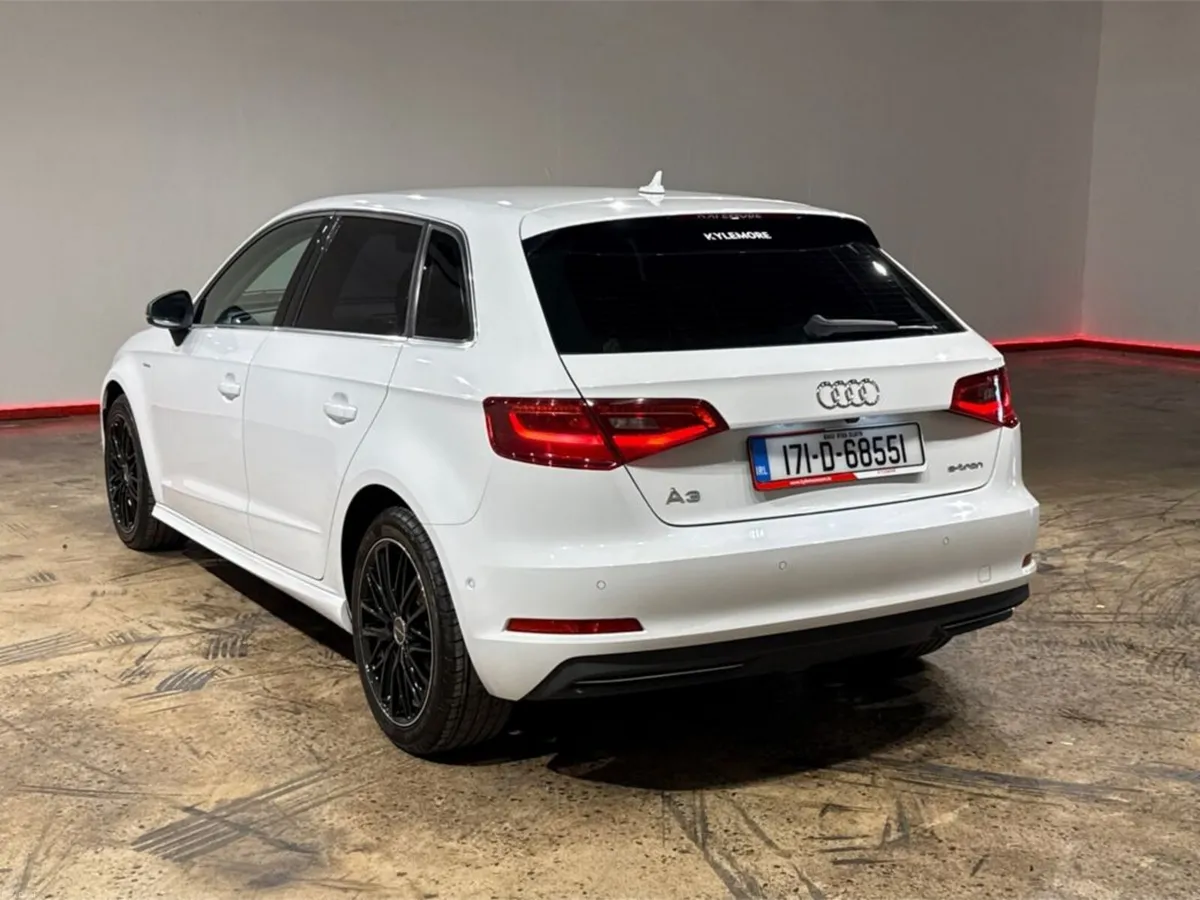 Audi A3 E-TRON 1.4L TFSI HYBRID AUTOMATIC - ELECTR - Image 6
