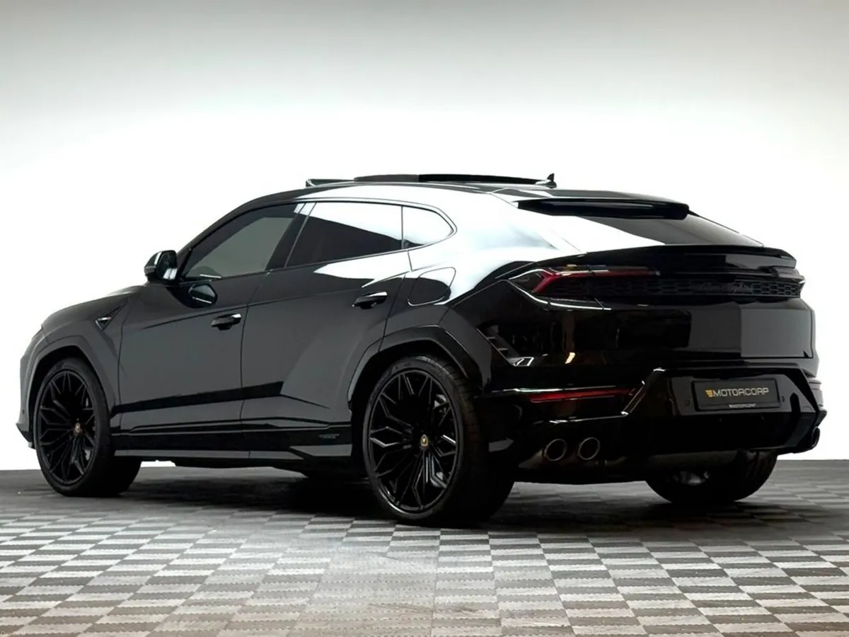 Lamborghini Urus URUS SE 4.0 V8 PHEV - Image 5