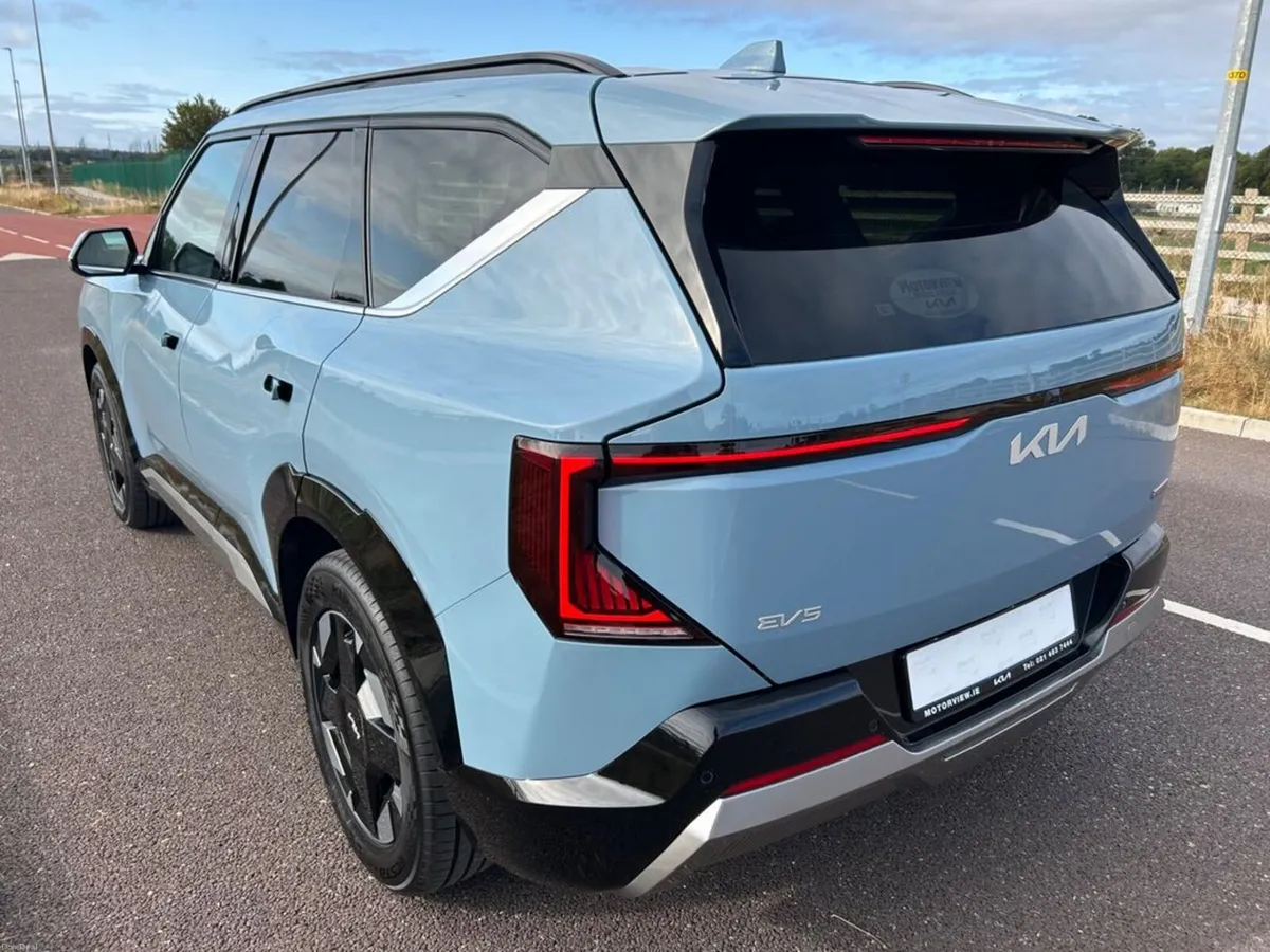 Kia EV5 Earth 3 *OVER 500KM RANGE* *7 years Kia Wa - Image 5
